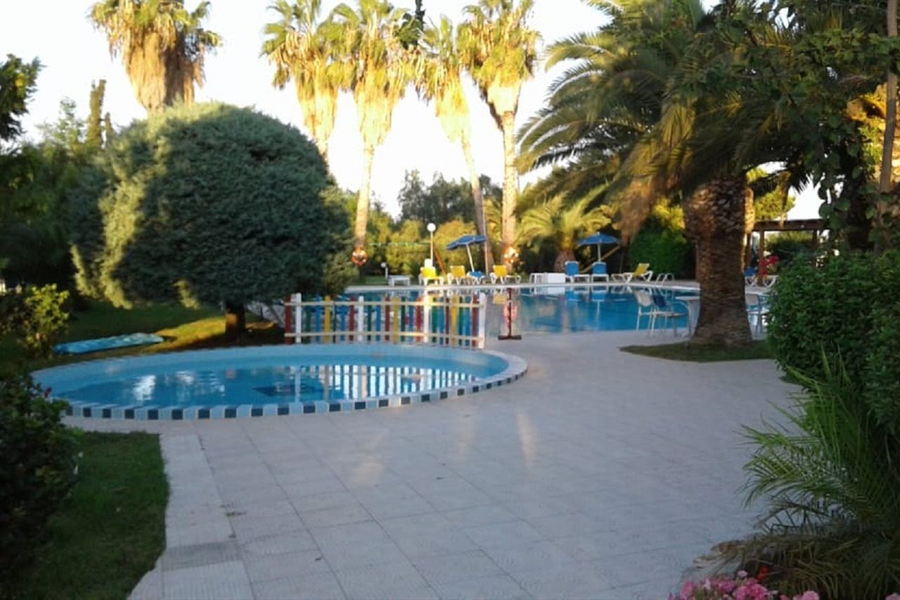 Nina Hotel Marmari  Exteriör bild